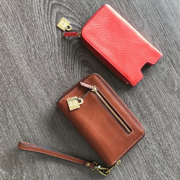 Fossil Accessories - NWT Fossile wirst wallet + phone case/wallet